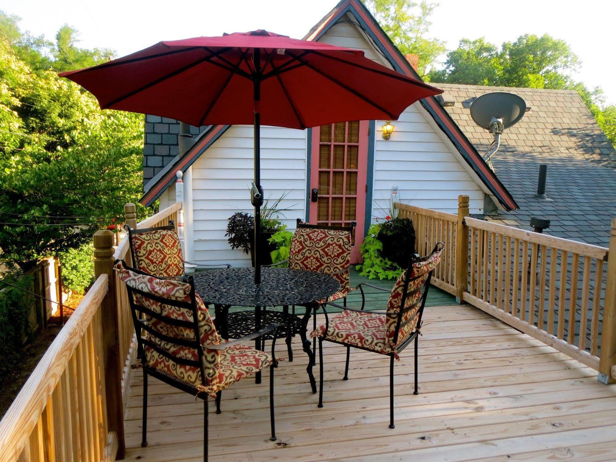 The Manor Bed And Breakfast Norman Exterior photo